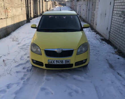 Желтый Шкода Фабия, объемом двигателя 1.2 л и пробегом 302 тыс. км за 3600 $, фото 14 на Automoto.ua