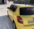 Желтый Шкода Фабия, объемом двигателя 1.2 л и пробегом 302 тыс. км за 3600 $, фото 2 на Automoto.ua