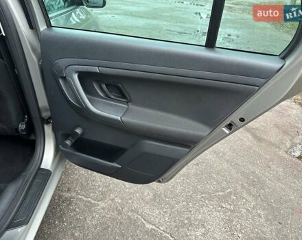 Желтый Шкода Фабия, объемом двигателя 1.2 л и пробегом 200 тыс. км за 7500 $, фото 26 на Automoto.ua