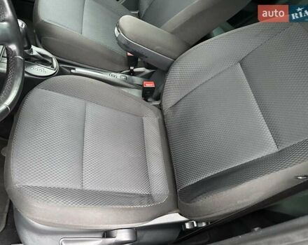 Желтый Шкода Фабия, объемом двигателя 1.2 л и пробегом 200 тыс. км за 7500 $, фото 20 на Automoto.ua