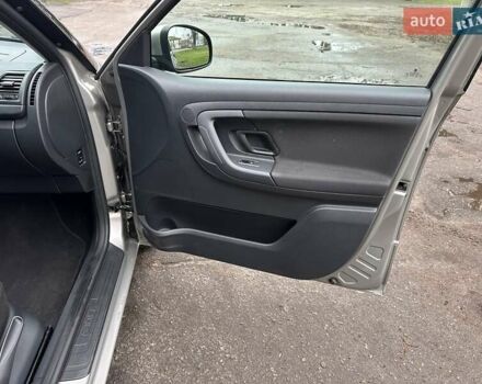 Желтый Шкода Фабия, объемом двигателя 1.2 л и пробегом 200 тыс. км за 7500 $, фото 27 на Automoto.ua