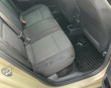 Желтый Шкода Фабия, объемом двигателя 1.6 л и пробегом 194 тыс. км за 6600 $, фото 21 на Automoto.ua