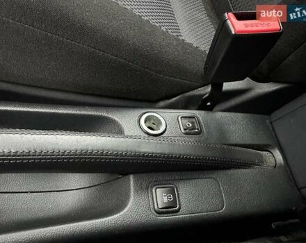 Желтый Шкода Фабия, объемом двигателя 1.2 л и пробегом 200 тыс. км за 7500 $, фото 33 на Automoto.ua