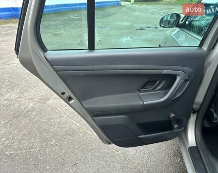 Желтый Шкода Фабия, объемом двигателя 1.2 л и пробегом 200 тыс. км за 7500 $, фото 21 на Automoto.ua