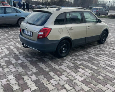 Желтый Шкода Фабия, объемом двигателя 1.6 л и пробегом 194 тыс. км за 6600 $, фото 9 на Automoto.ua