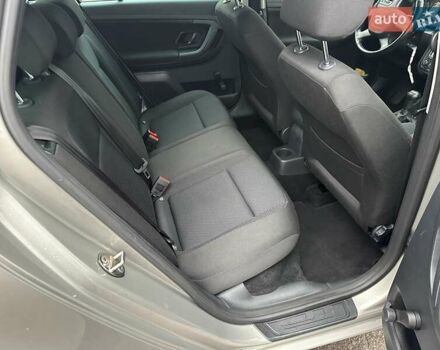 Желтый Шкода Фабия, объемом двигателя 1.2 л и пробегом 200 тыс. км за 7500 $, фото 25 на Automoto.ua