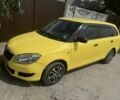 Желтый Шкода Фабия, объемом двигателя 1.4 л и пробегом 265 тыс. км за 5500 $, фото 5 на Automoto.ua