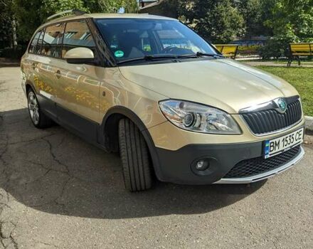 Желтый Шкода Фабия, объемом двигателя 1.6 л и пробегом 207 тыс. км за 7700 $, фото 4 на Automoto.ua