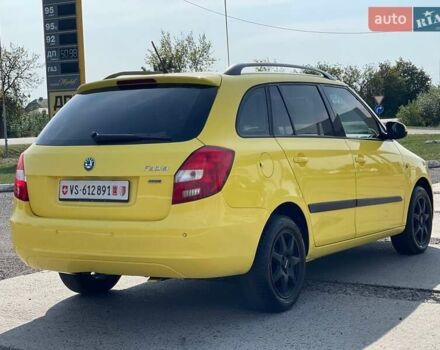 Желтый Шкода Фабия, объемом двигателя 1.2 л и пробегом 169 тыс. км за 7999 $, фото 12 на Automoto.ua