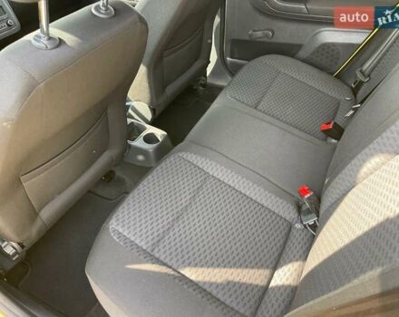 Желтый Шкода Фабия, объемом двигателя 1.2 л и пробегом 169 тыс. км за 7999 $, фото 29 на Automoto.ua