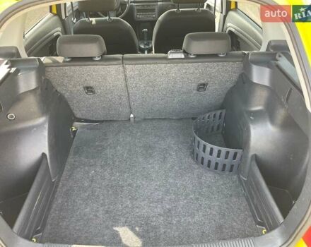 Желтый Шкода Фабия, объемом двигателя 1.2 л и пробегом 169 тыс. км за 7999 $, фото 30 на Automoto.ua