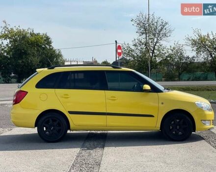 Желтый Шкода Фабия, объемом двигателя 1.2 л и пробегом 169 тыс. км за 7999 $, фото 4 на Automoto.ua