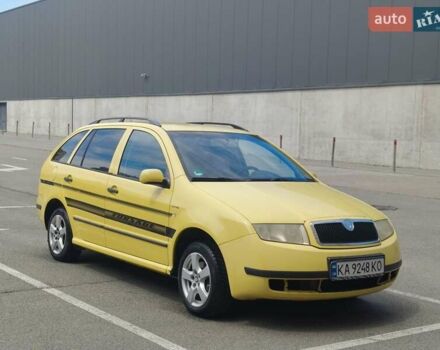 Желтый Шкода Фабия, объемом двигателя 1.4 л и пробегом 265 тыс. км за 2850 $, фото 1 на Automoto.ua
