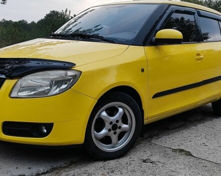 Жовтий Шкода Фабія, об'ємом двигуна 1.6 л та пробігом 303 тис. км за 4500 $, фото 1 на Automoto.ua