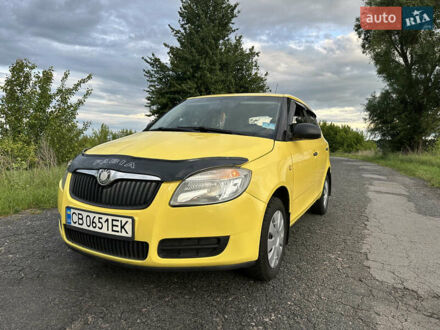 Шкода Фабія 2008 у Мене на Automoto.ua Жовтий Шкода Фабія, об'ємом двигуна 1.2 л та пробігом 280 тис. км за 3500 $, фото 1 на Automoto.ua