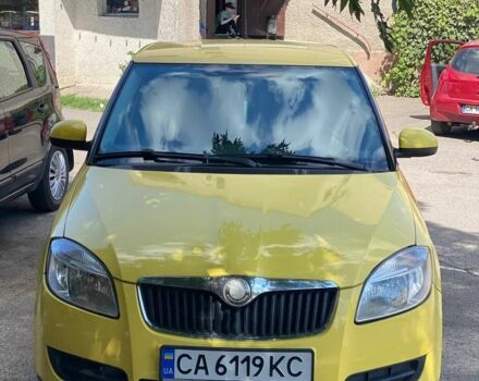Жовтий Шкода Фабія, об'ємом двигуна 1.4 л та пробігом 252 тис. км за 5300 $, фото 1 на Automoto.ua