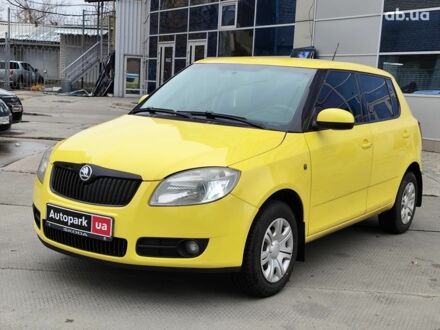 Шкода Фабія 2008 у Харкові на Automoto.ua Жовтий Шкода Фабія, об'ємом двигуна 16 л та пробігом 170 тис. км за 6990 $, фото 1 на Automoto.ua