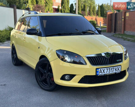 Жовтий Шкода Фабія, об'ємом двигуна 1.4 л та пробігом 145 тис. км за 7499 $, фото 1 на Automoto.ua