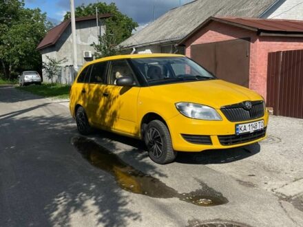 Шкода Фабія 2014 у Броварах на Automoto.ua Жовтий Шкода Фабія, об'ємом двигуна 1.2 л та пробігом 285 тис. км за 4800 $, фото 1 на Automoto.ua