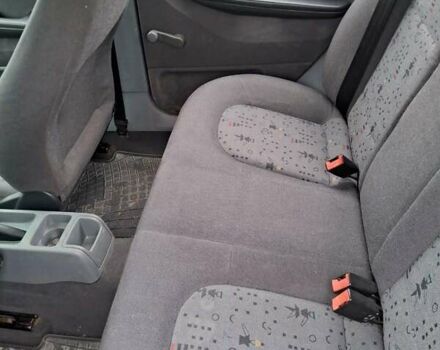 Сірий Шкода Фабія, об'ємом двигуна 1.4 л та пробігом 303 тис. км за 2600 $, фото 8 на Automoto.ua