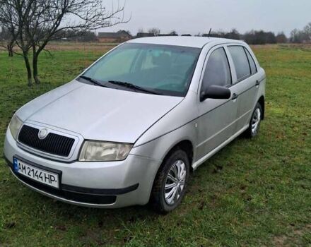Сірий Шкода Фабія, об'ємом двигуна 1.4 л та пробігом 303 тис. км за 2600 $, фото 2 на Automoto.ua