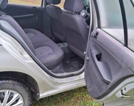 Сірий Шкода Фабія, об'ємом двигуна 1.4 л та пробігом 303 тис. км за 2600 $, фото 8 на Automoto.ua