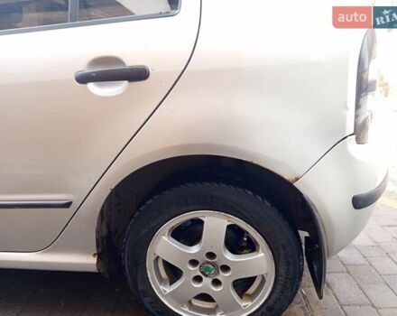 Серый Шкода Фабия, объемом двигателя 1.39 л и пробегом 284 тыс. км за 3000 $, фото 7 на Automoto.ua