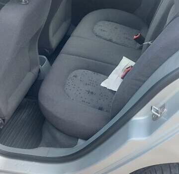 Серый Шкода Фабия, объемом двигателя 1.39 л и пробегом 158 тыс. км за 2350 $, фото 5 на Automoto.ua