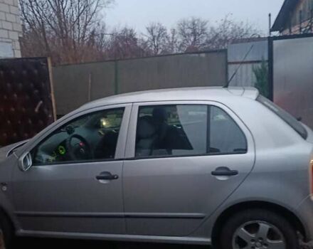 Серый Шкода Фабия, объемом двигателя 1.39 л и пробегом 290 тыс. км за 4000 $, фото 7 на Automoto.ua