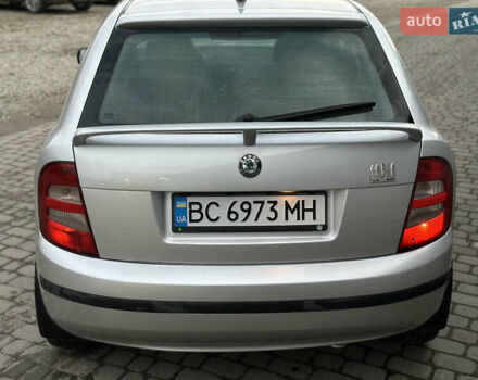 Серый Шкода Фабия, объемом двигателя 1.4 л и пробегом 158 тыс. км за 2999 $, фото 4 на Automoto.ua