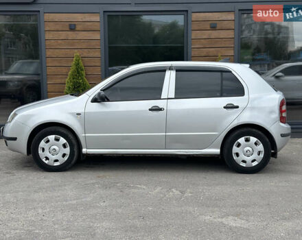 Серый Шкода Фабия, объемом двигателя 1.4 л и пробегом 182 тыс. км за 3900 $, фото 14 на Automoto.ua