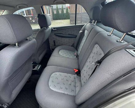 Серый Шкода Фабия, объемом двигателя 1.39 л и пробегом 195 тыс. км за 4495 $, фото 13 на Automoto.ua