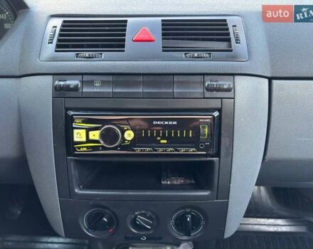 Серый Шкода Фабия, объемом двигателя 1.4 л и пробегом 291 тыс. км за 3500 $, фото 13 на Automoto.ua