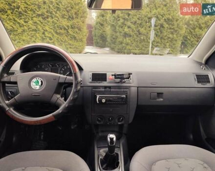 Сірий Шкода Фабія, об'ємом двигуна 1.39 л та пробігом 260 тис. км за 2800 $, фото 5 на Automoto.ua