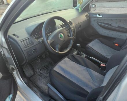 Серый Шкода Фабия, объемом двигателя 1.4 л и пробегом 361 тыс. км за 3300 $, фото 4 на Automoto.ua