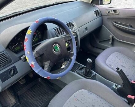 Серый Шкода Фабия, объемом двигателя 1.4 л и пробегом 291 тыс. км за 3500 $, фото 9 на Automoto.ua