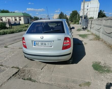 Серый Шкода Фабия, объемом двигателя 1.4 л и пробегом 201 тыс. км за 3500 $, фото 5 на Automoto.ua