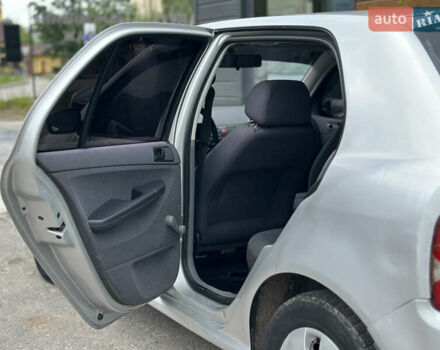 Серый Шкода Фабия, объемом двигателя 1.4 л и пробегом 182 тыс. км за 3900 $, фото 46 на Automoto.ua