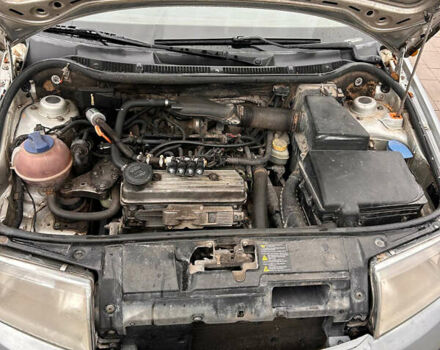 Серый Шкода Фабия, объемом двигателя 1.4 л и пробегом 285 тыс. км за 2999 $, фото 2 на Automoto.ua