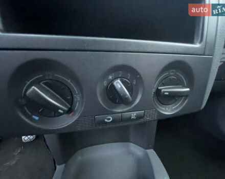 Серый Шкода Фабия, объемом двигателя 1.4 л и пробегом 179 тыс. км за 3500 $, фото 7 на Automoto.ua