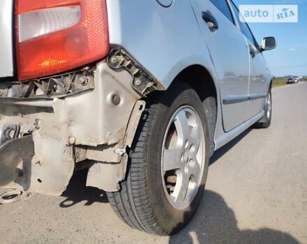 Сірий Шкода Фабія, об'ємом двигуна 1.4 л та пробігом 263 тис. км за 3000 $, фото 4 на Automoto.ua