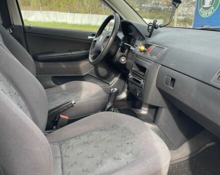 Серый Шкода Фабия, объемом двигателя 1.4 л и пробегом 245 тыс. км за 3000 $, фото 6 на Automoto.ua