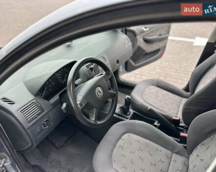 Серый Шкода Фабия, объемом двигателя 1.39 л и пробегом 270 тыс. км за 2900 $, фото 14 на Automoto.ua