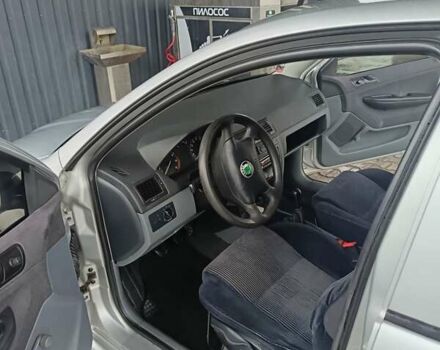 Серый Шкода Фабия, объемом двигателя 1.39 л и пробегом 289 тыс. км за 2800 $, фото 3 на Automoto.ua