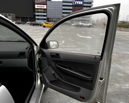 Серый Шкода Фабия, объемом двигателя 1.4 л и пробегом 307 тыс. км за 3000 $, фото 6 на Automoto.ua