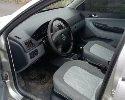 Сірий Шкода Фабія, об'ємом двигуна 1.4 л та пробігом 255 тис. км за 3000 $, фото 4 на Automoto.ua