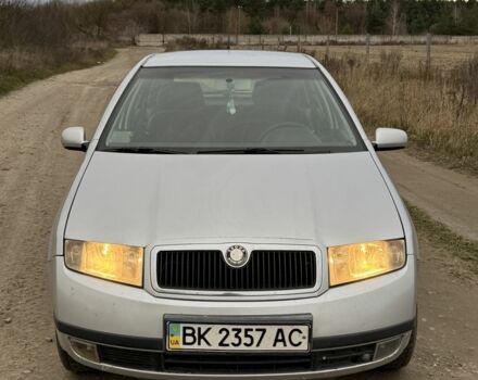 Сірий Шкода Фабія, об'ємом двигуна 1.4 л та пробігом 250 тис. км за 2500 $, фото 1 на Automoto.ua