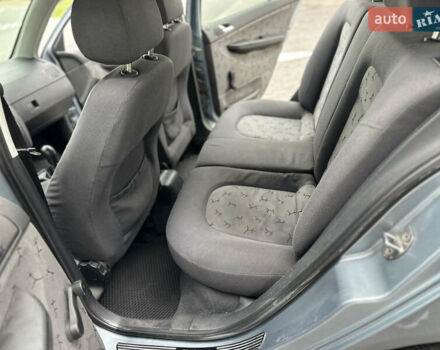 Серый Шкода Фабия, объемом двигателя 1.39 л и пробегом 270 тыс. км за 2900 $, фото 16 на Automoto.ua
