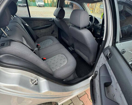 Серый Шкода Фабия, объемом двигателя 1.39 л и пробегом 195 тыс. км за 4495 $, фото 23 на Automoto.ua