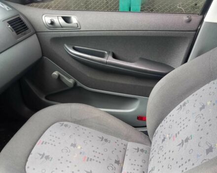 Шкода Фабия 2003 в Житомире на Automoto.ua Серый Шкода Фабия, объемом двигателя 1.2 л и пробегом 182 тыс. км за 3450 $, фото 4 на Automoto.ua